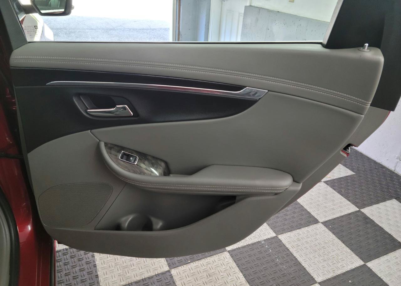 Used 2015 Chevrolet Impala LT w/ Convenience Package FWD image 19