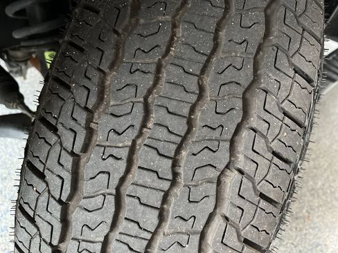 Used 2025 Chevrolet Colorado Z71 w/ Midnight Edition image 33