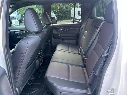 Used 2026 Honda Ridgeline Black Edition image 6