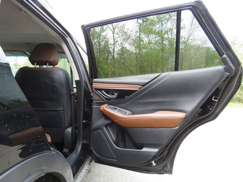 Used 2020 Subaru Outback Touring AWD/4WD image 13