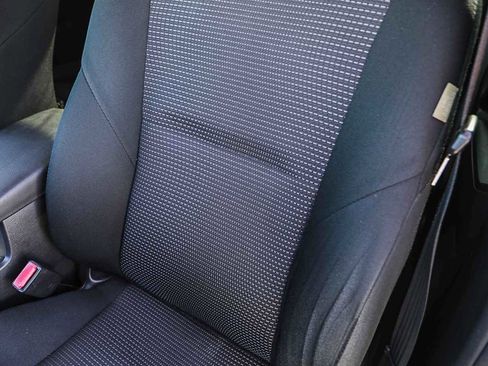 Used 2013 MAZDA MAZDA3 i Sport image 22