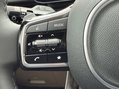 New 2026 Kia Carnival SX FWD image 33