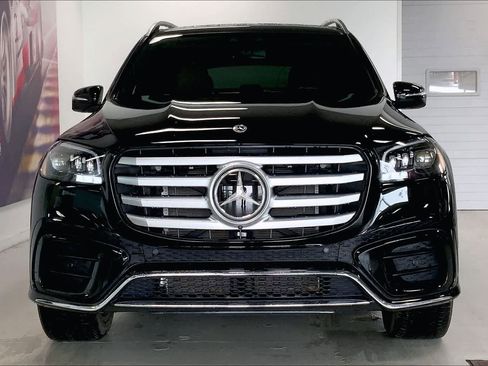 Used 2025 Mercedes-Benz GLS 450 4MATIC image 6