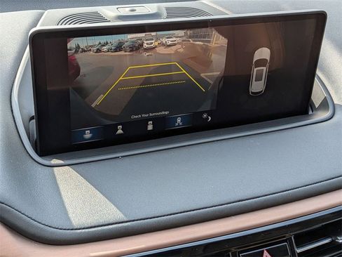 Used 2023 Acura MDX SH-AWD w/ Technology Package image 20