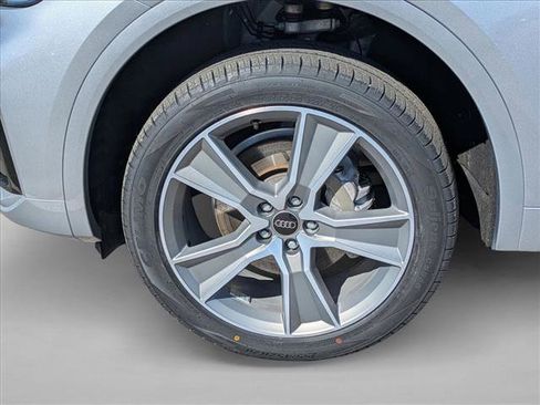 Used 2025 Audi Q5 2.0T Premium AWD/4WD image 22