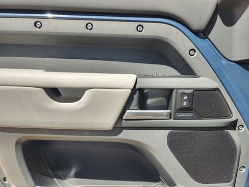 Used 2026 Land Rover Defender 110 S image 22