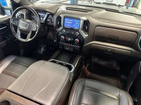 Used 2023 GMC Sierra 2500 Denali w/ Denali Black Diamond Edition AWD/4WD image 25
