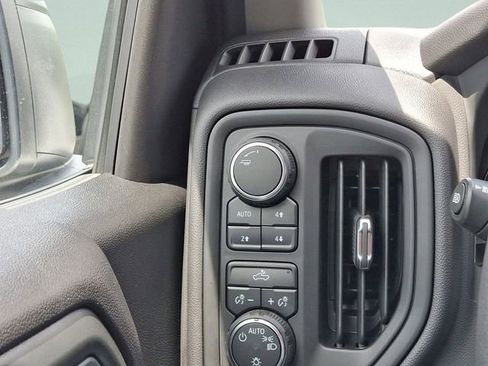 Used 2024 Chevrolet Silverado 1500 Custom Trail Boss image 19