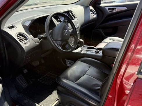 Used 2020 Nissan Pathfinder SL AWD/4WD image 3