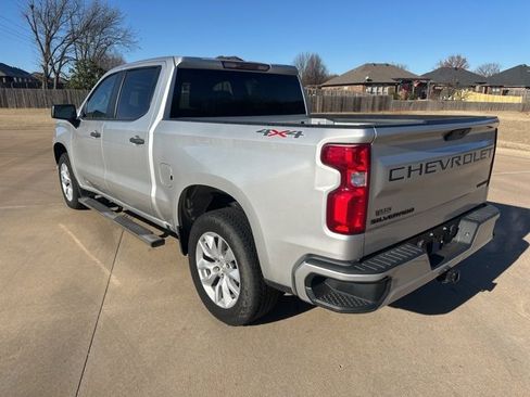 Used 2021 Chevrolet Silverado 1500 Custom w/ LPO, Dark Essentials Package image 2
