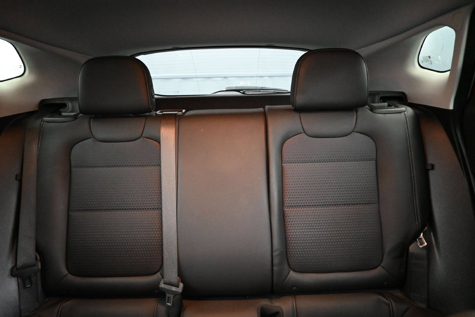 Used 2025 Chevrolet Trax LT FWD image 17