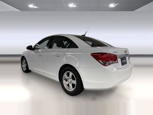 Used 2014 Chevrolet Cruze LT FWD image 3