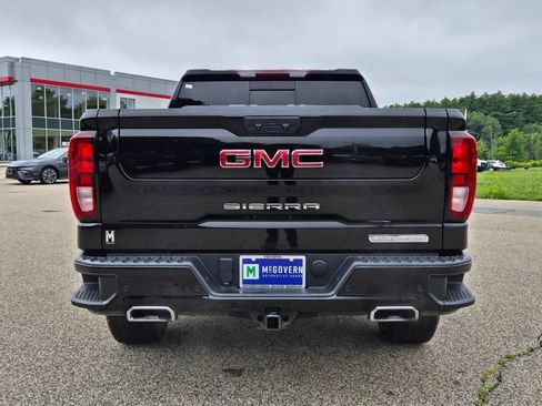 Used 2022 GMC Sierra 1500 Elevation w/ Elevation Premium Package AWD/4WD image 4