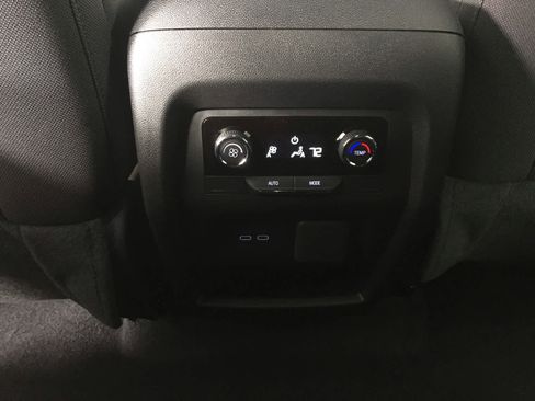 New 2026 Chevrolet Traverse LT w/ Driver Confidence Package image 40