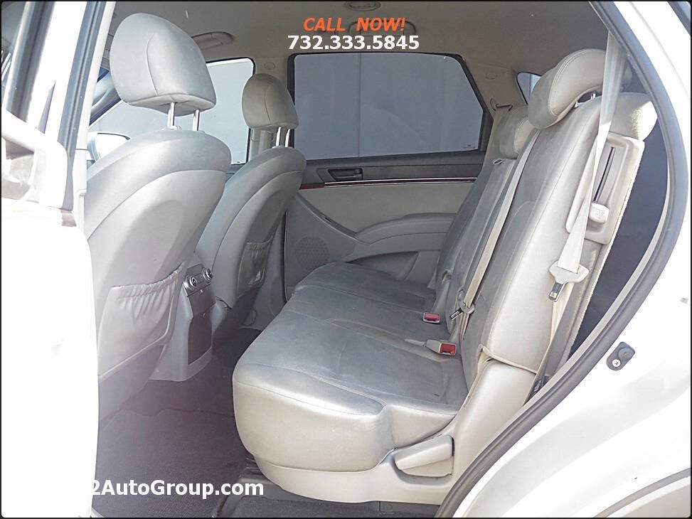 Used 2010 Hyundai Veracruz GLS FWD image 11