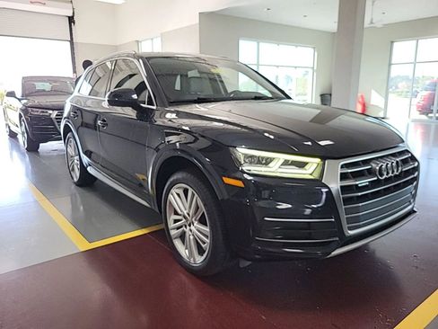 Used 2018 Audi Q5 2.0T Premium Plus w/ Premium Plus Package image 2