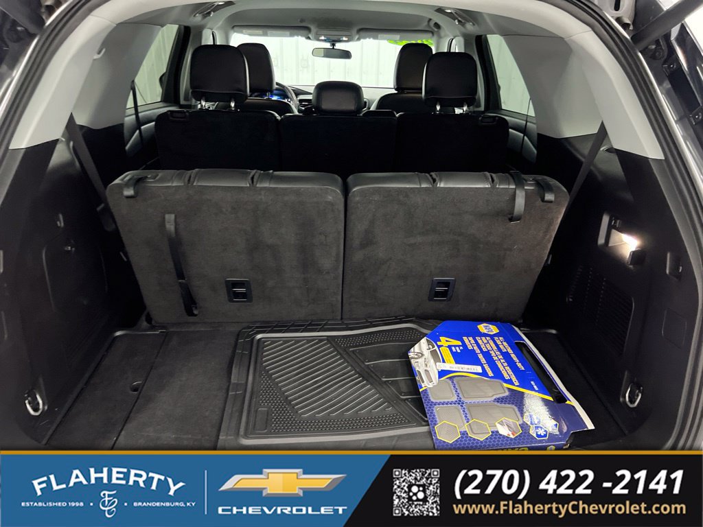 Used 2024 Ford Explorer XLT w/ Equipment Group 202A RWD image 20