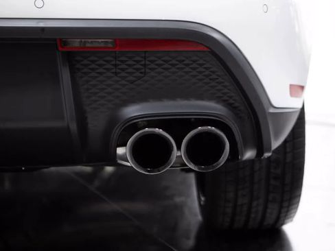 Certified 2026 Porsche Macan AWD/4WD image 20