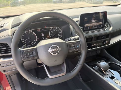 New 2026 Nissan Rogue SV AWD/4WD image 17