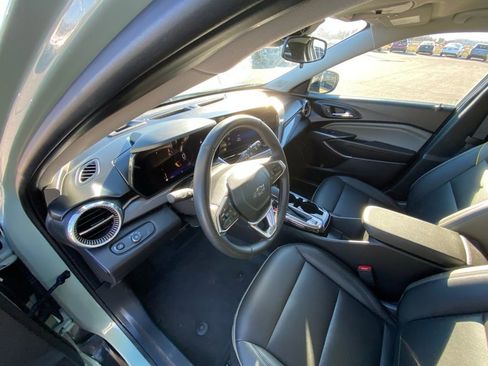 Used 2025 Chevrolet Trax ACTIV w/ Driver Confidence Package image 9