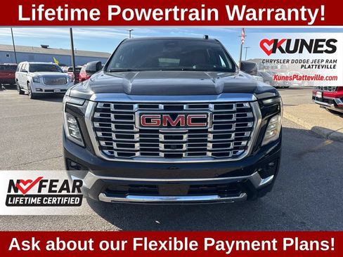 Used 2025 GMC Yukon XL Denali AWD/4WD image 4