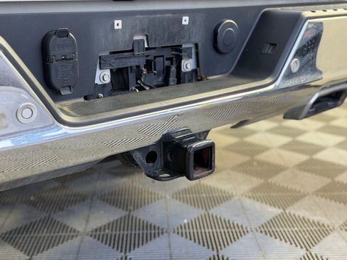 Used 2021 Chevrolet Silverado 1500 LT image 13