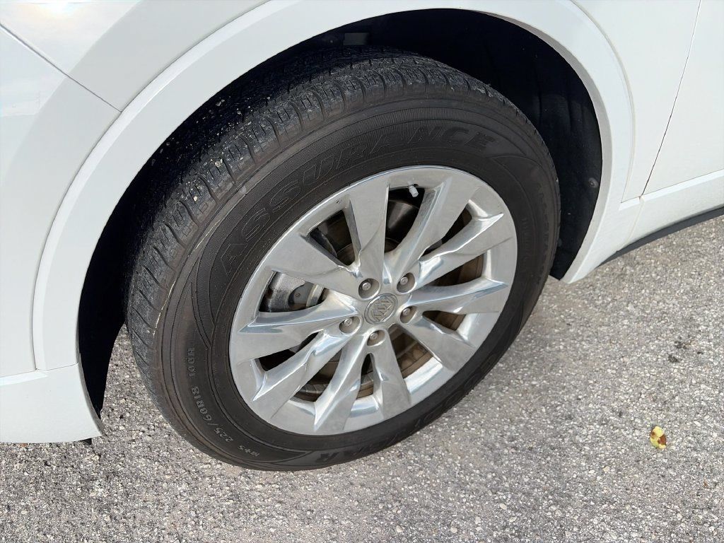 Used 2017 Buick Envision Essence FWD image 14