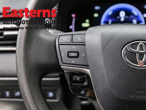 Used 2025 Toyota Camry LE FWD image 15