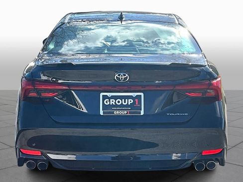 Used 2019 Toyota Avalon Touring image 4