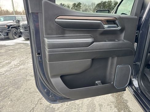 Used 2024 Chevrolet Silverado 1500 LT Trail Boss w/ Convenience Package II image 28