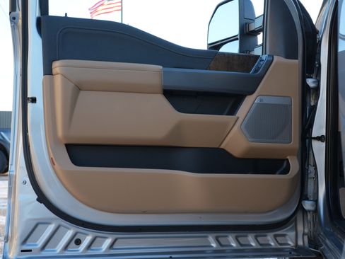 Used 2024 Ford F350 Lariat w/ Black Appearance Package image 16