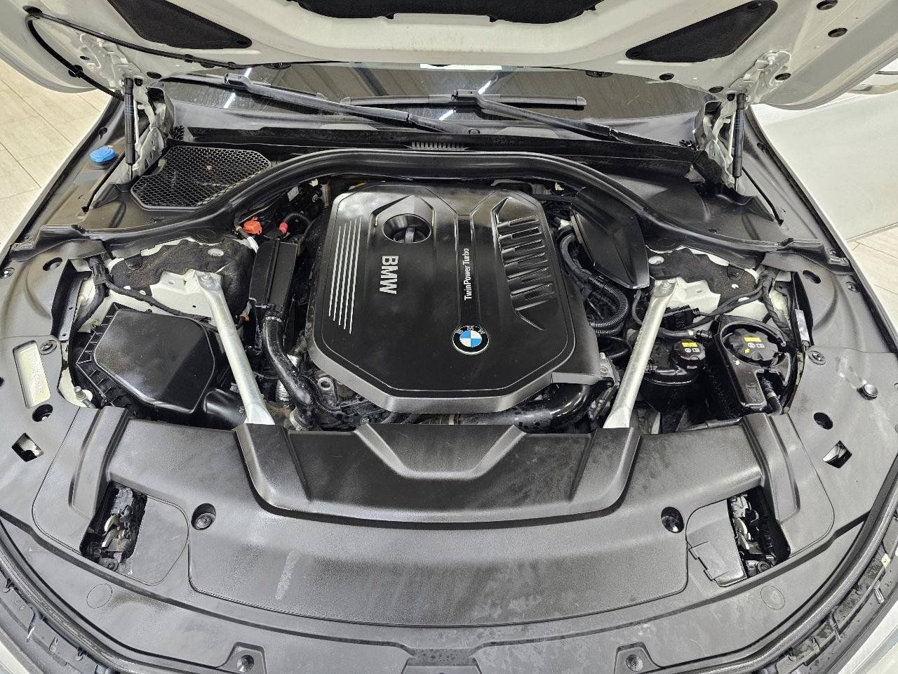 Used 2019 BMW 740i RWD image 45