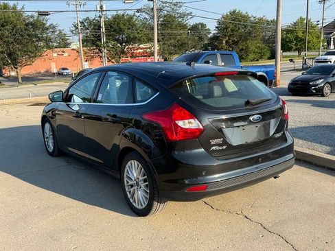 Used 2013 Ford Focus Titanium FWD image 8