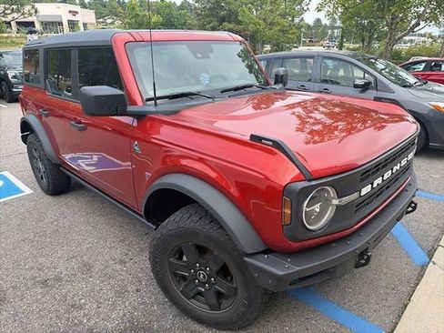 Used 2022 Ford Bronco Black Diamond AWD/4WD image 11