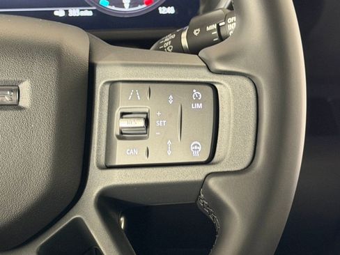 Used 2026 Land Rover Defender 130 S image 17