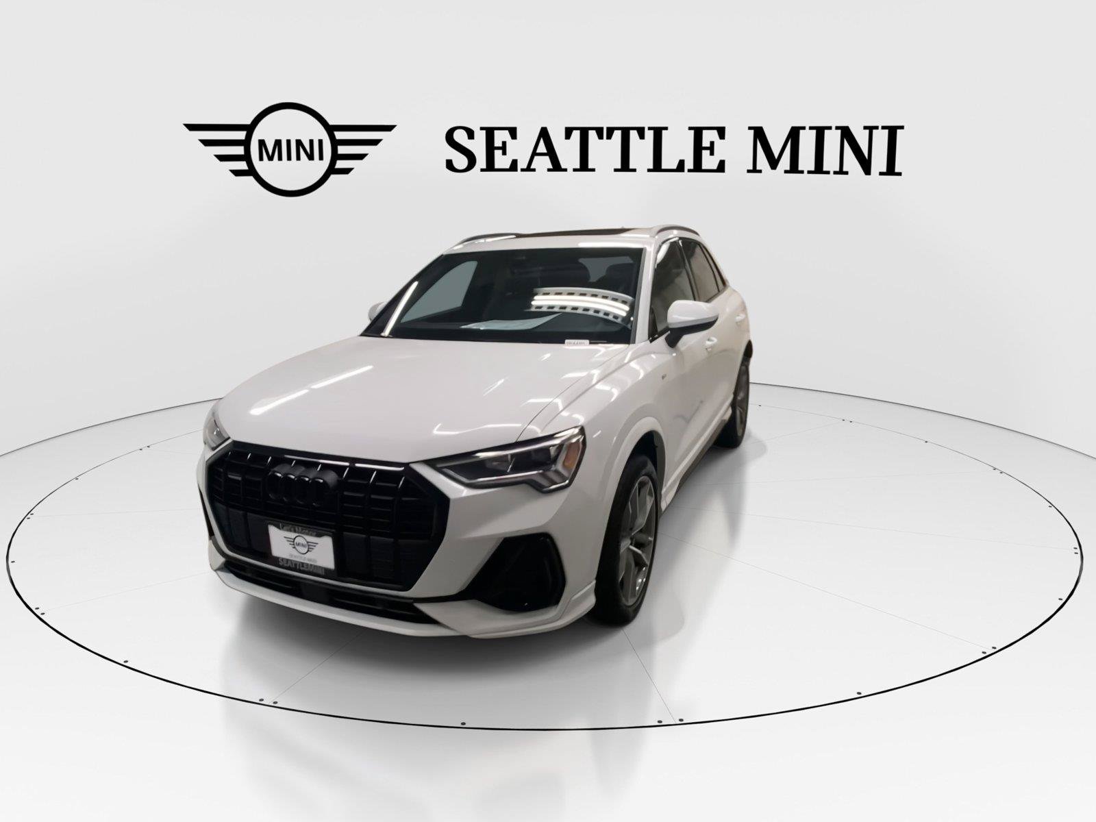 Used 2024 Audi Q3 2.0T Premium AWD/4WD image 4