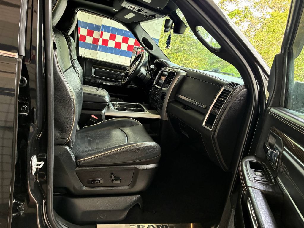 Used 2018 RAM 2500 Limited AWD/4WD image 12
