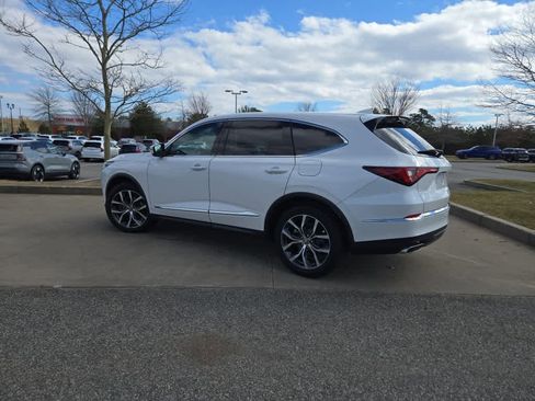 Used 2024 Acura MDX SH-AWD w/ Technology Package image 4