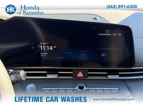 Used 2024 Hyundai Elantra Blue image 14