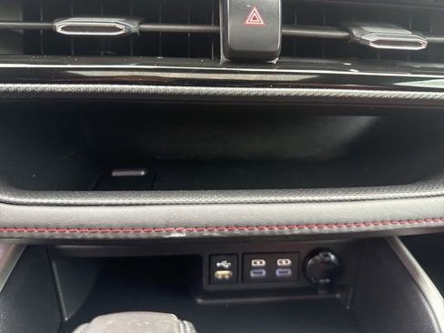 Used 2022 Toyota Highlander XSE image 24