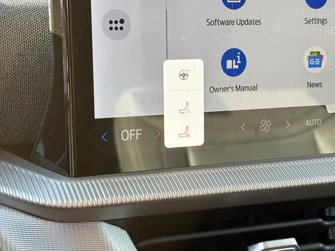 New 2026 Ford Explorer Active w/ Active Comfort Package RWD image 13