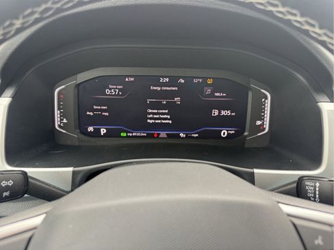 Used 2023 Volkswagen Atlas SE w/ Panoramic Sunroof Package image 22