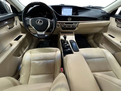 Used 2014 Lexus ES 350 w/ Premium Package image 17