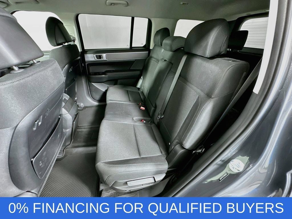 Certified 2026 Hyundai Santa Fe SE FWD image 23