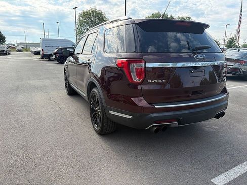 Used 2018 Ford Explorer Platinum AWD/4WD image 9