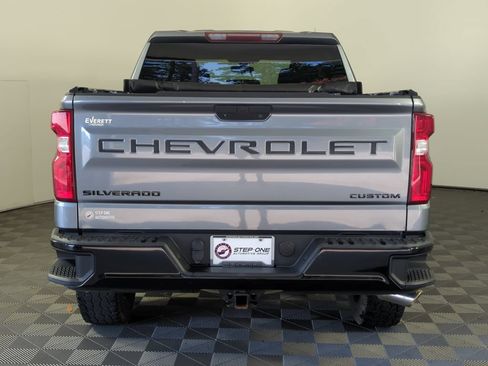 Used 2020 Chevrolet Silverado 1500 Custom Trail Boss w/ Custom Convenience Package AWD/4WD image 5