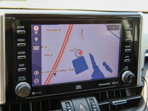 Used 2019 Toyota RAV4 Limited FWD image 4