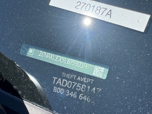 Used 2020 Chevrolet Equinox LT FWD image 9