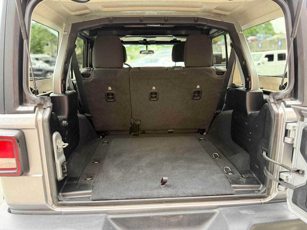 Used 2020 Jeep Wrangler Unlimited Sport S AWD/4WD image 30