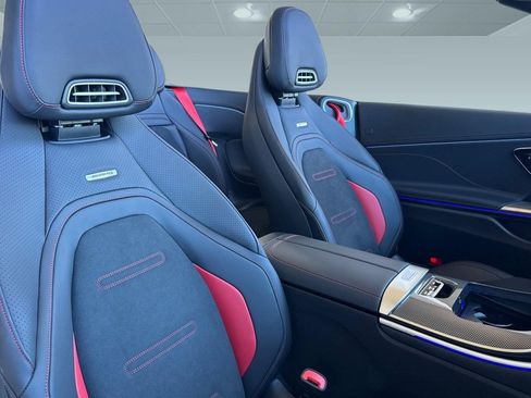 Certified 2025 Mercedes-Benz CLE 53 AMG 4MATIC Cabriolet image 35